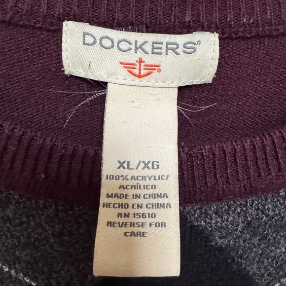 Burgundy and grey argyle sweater - Picture 3 of 3